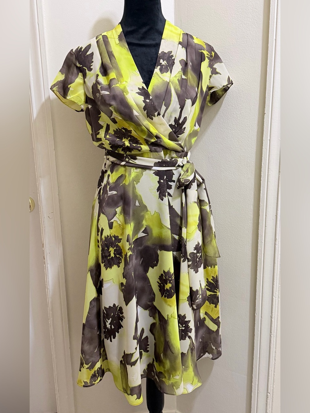 Jones Wear Floral Watercolor Print Faux Wrap Midi Dress Size 4 - NWOT